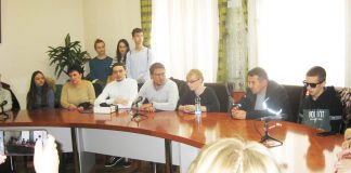 MEĐUOPŠTINSKA ORGANIZACIJA SAVEZA SLEPIH SRBIJE UŽICE Prezentacija pametne rukavice