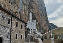 Veliki hrišćanski praznik MALU GOSPOJINU Slave SPC i vernici