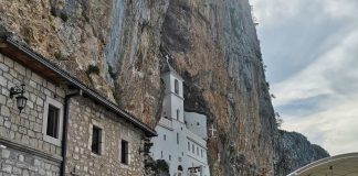 Veliki hrišćanski praznik MALU GOSPOJINU Slave SPC i vernici