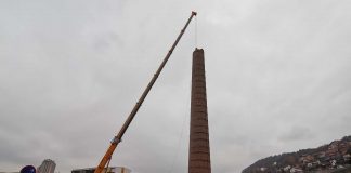 POČELO RUŠENJE DIMNJAKA STARE FABRIKE „CVETA DABIĆ“