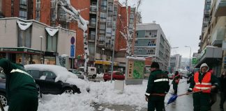 NAPADALO DOSTA SNEGA Putari i radnici „Bioktoša“ čiste puteve i ulice