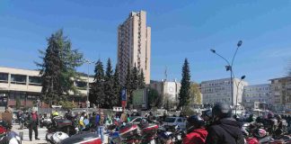 U SLICI I REČI Bajkeri na užičkom gradskom Trgu