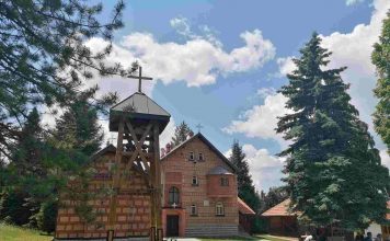 SVETE TROJICE Krsna slava mnogih porodica i gradova u Srbiji