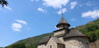 MANASTIR UVAC Svetinja do koje nije lako stići