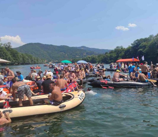 Drinska regata u Bajinoj Bašti U znak sećanja na splavare