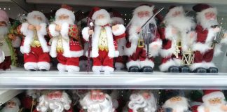 PODELA PAKETIĆA Druženje sa Deda mrazom