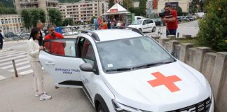 TERENSKO VOZILO Službi kućnog lečenja Doma zdravlja