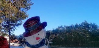 DOČEK NOVE Na Kraljevom trgu uz trubače i Sašu Matića