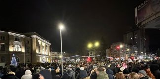 PROTEST DOGORELO Ispred Gradske kuće u Užicu