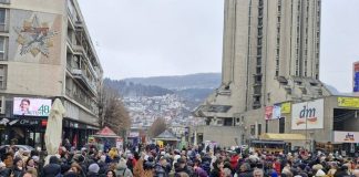 PROTEST U UŽICU „Prosvetni radnici uz učenike“