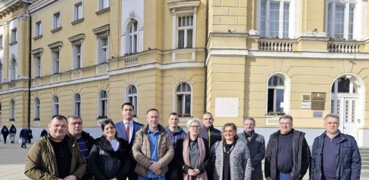 Opozicione odborničke grupe traže novi javni poziv za TV prenose