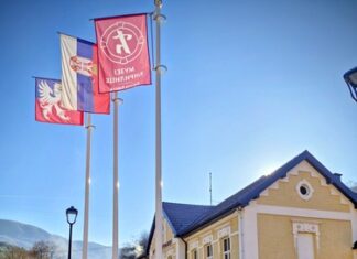 ĆIRILIČNA BAŠTINA Matiji Bećkoviću uručena „Ćirilična darovnica“