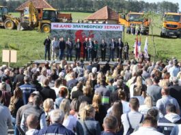 Stamatović sa mobe poručio: Državna zemlja nije na prodaju!
