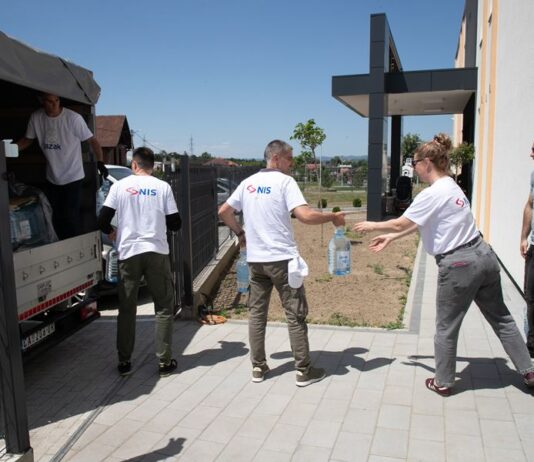VOLONTERI NIS U AKCIJI Podrška opštinama koje su bez vode
