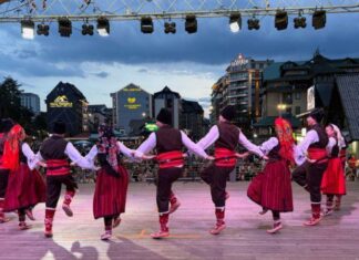 Veče folklora i tradicije Uz učešće gostiju iz SAD i Kande