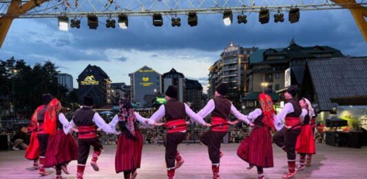Veče folklora i tradicije Uz učešće gostiju iz SAD i Kande