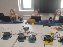 POČELA LETNJA ŠKOLA ROBOTIKE U užičkom GKC-u