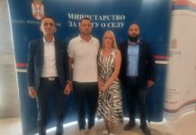 Potpisan ugovor za kupovinu seoske kuće za porodicu Simović
